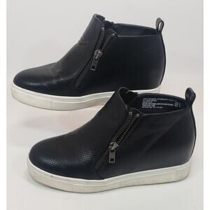 Time & True Women's size 6W black Zip Sneakers Boots Shoes Memory Foam 40.5 Euro